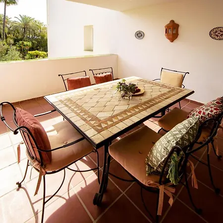 Classical In Elviria Apartment Marbella