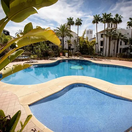 Classical In Elviria Apartment Marbella