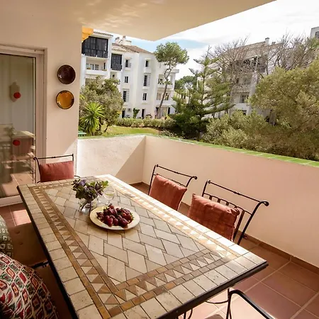 Apartment Classical In Elviria Marbella